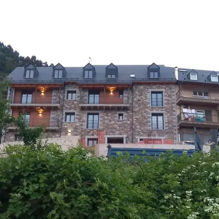 Mirador De Chisten アパート